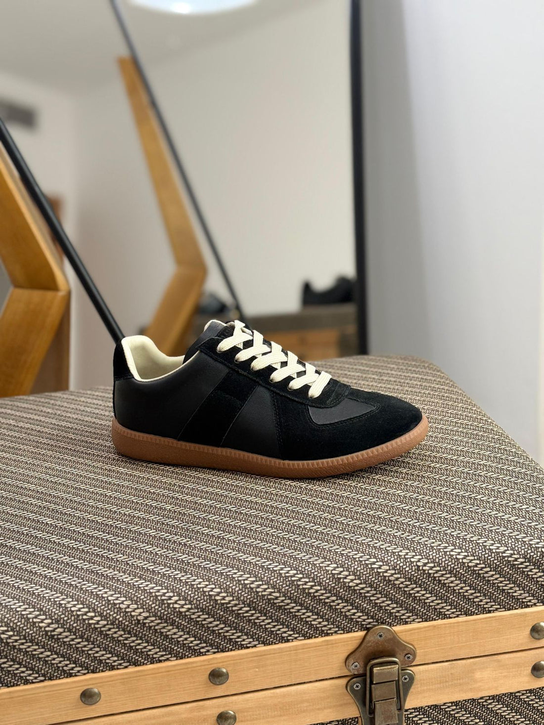 Maison Margiela Two-Tone Leather & Suede Sneakers – Black Low-Tops